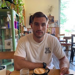 Meet your Posher, Ian